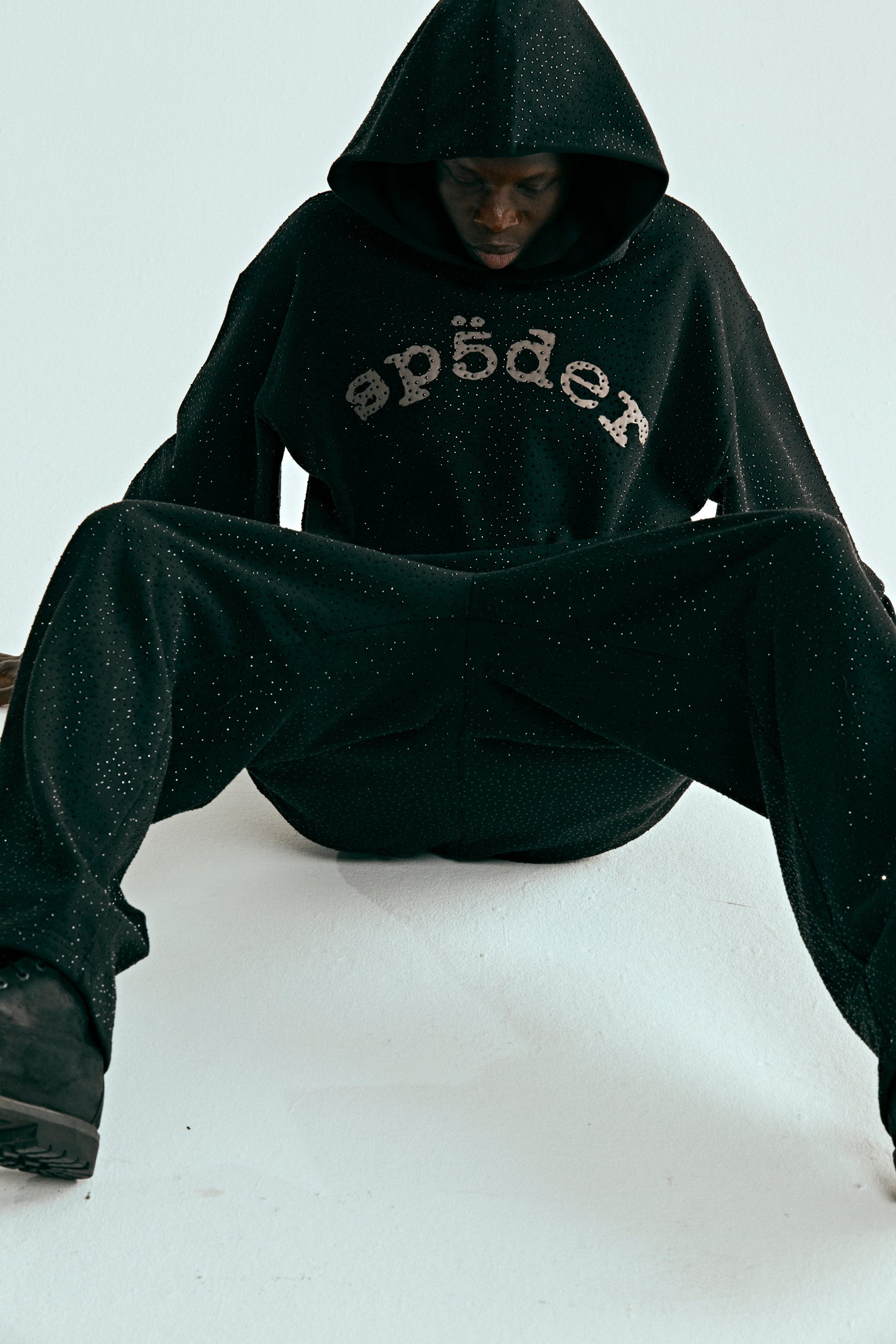 VVS HOODIE